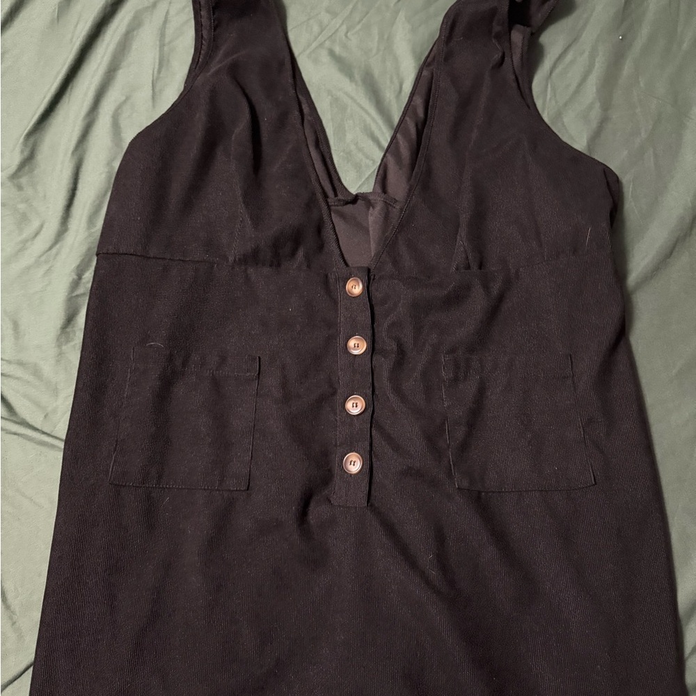 Black Sleeveless Button-Down Dress